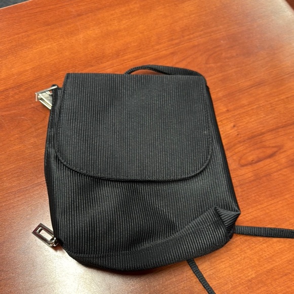 Jennifer Moore purse // 040655 - Picture 1 of 2
